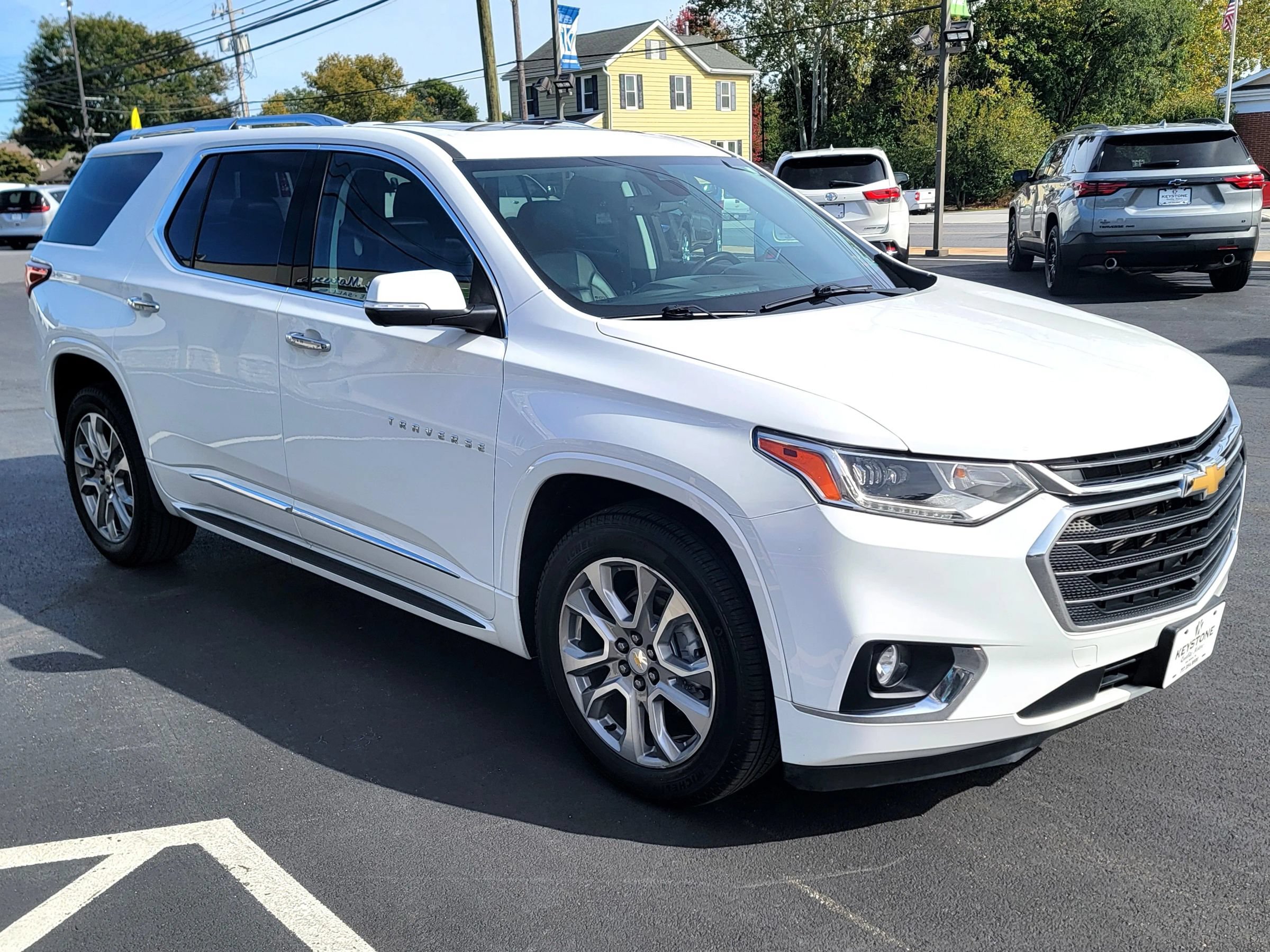 Used 2021 Chevrolet Traverse Premier AWD/4WD image 3