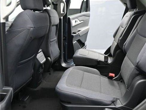 New 2026 Ford Explorer Active image 19