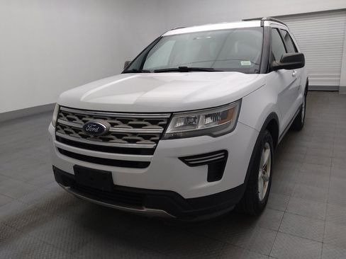 Used 2018 Ford Explorer XLT image 15