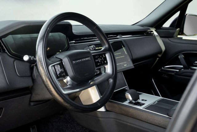 Used 2024 Land Rover Range Rover Long Wheelbase Autobiography AWD/4WD image 17