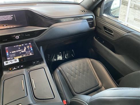 New 2026 INFINITI QX80 Autograph image 22