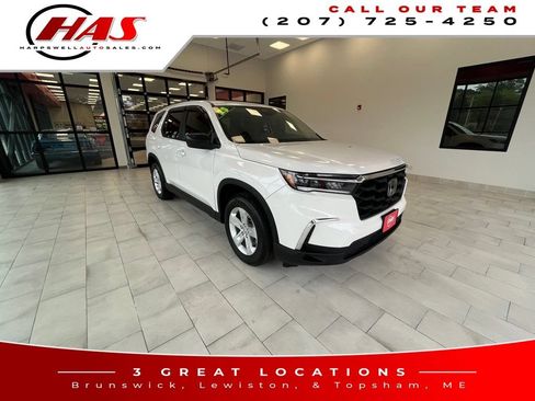 Used 2023 Honda Pilot LX image 7