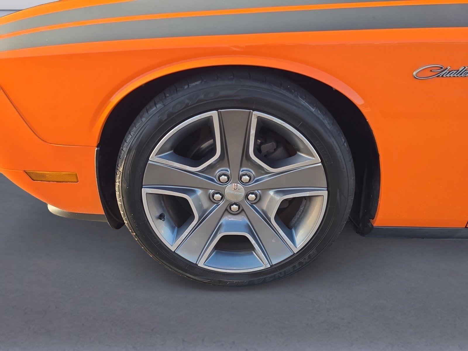 Used 2012 Dodge Challenger R/T RWD image 10