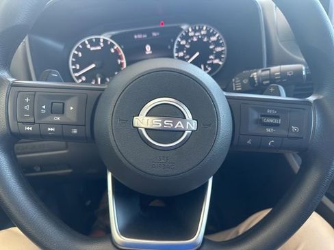 Used 2023 Nissan Rogue S AWD/4WD image 15