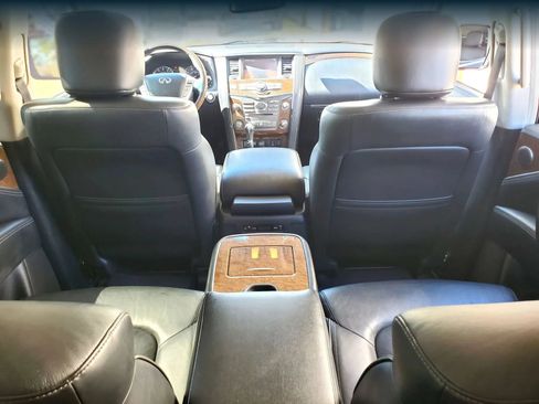 Used 2017 INFINITI QX80 4WD w/ Driver Assistance Package image 30