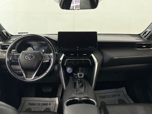 Used 2021 Toyota Venza XLE image 22