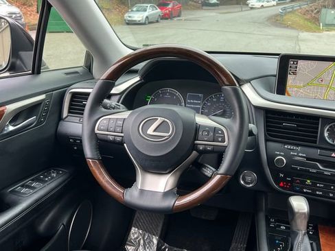 Used 2019 Lexus RX 350L FWD image 18