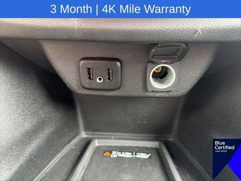 Used 2023 Chevrolet Traverse LT AWD/4WD image 37