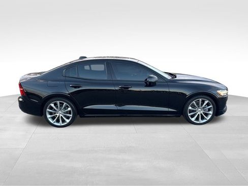 Used 2019 Volvo S60 T5 Momentum image 7