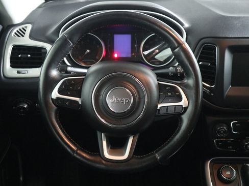 Used 2020 Jeep Compass Latitude w/ Cold Weather Group AWD/4WD image 16
