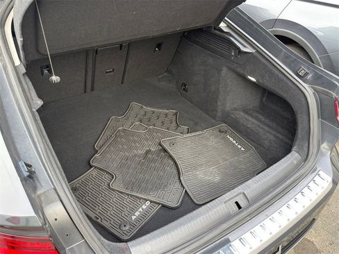 Used 2021 Volkswagen Arteon SE w/ Arteon MDO Package image 32