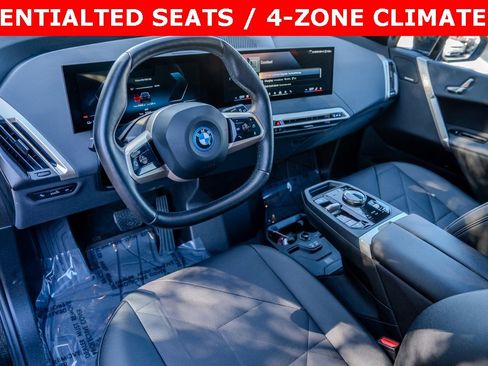 Used 2025 BMW iX xDrive50 image 4