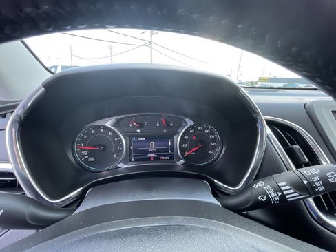 Certified 2019 Chevrolet Equinox LT FWD image 12