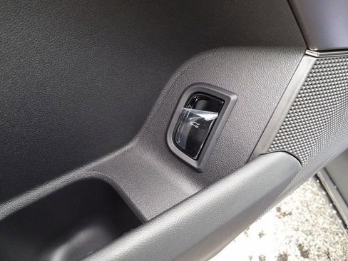 New 2025 Cadillac Lyriq Sport image 28