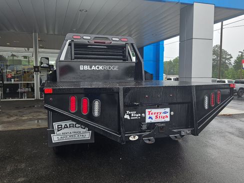 Used 2025 Chevrolet Silverado 3500 W/T AWD/4WD image 5