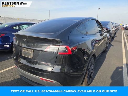 Used 2023 Tesla Model Y Performance image 4