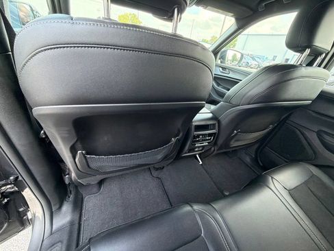 Used 2024 Jeep Grand Cherokee Altitude AWD/4WD image 11