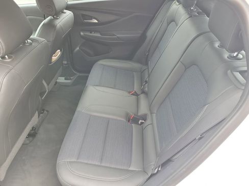 Used 2025 Buick Envista Preferred FWD image 14