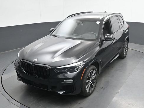 Used 2020 BMW X5 M50i AWD/4WD image 37