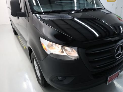 Used 2022 Mercedes-Benz Sprinter 2500 image 46