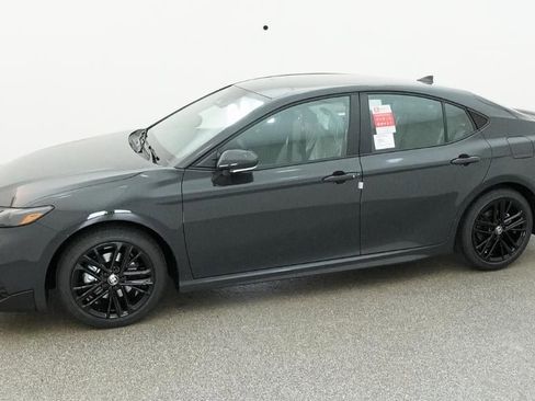 New 2026 Toyota Camry SE image 35