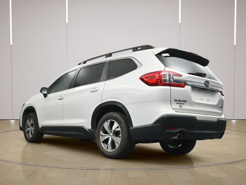 Used 2023 Subaru Ascent Premium w/ Convenience Package AWD/4WD image 27