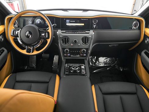 New 2026 Rolls-Royce Cullinan image 4