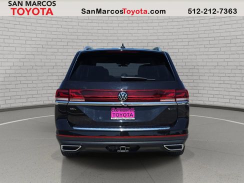 Used 2024 Volkswagen Atlas SEL AWD/4WD image 7
