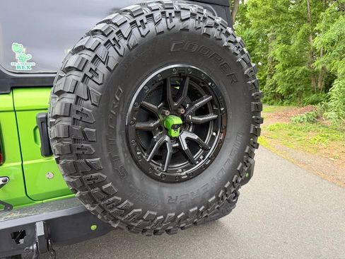 Used 2019 Jeep Wrangler Unlimited Rubicon AWD/4WD image 10