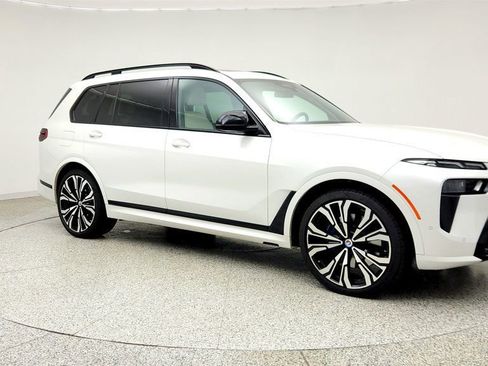 Used 2023 BMW X7 M60i w/ Executive Package AWD/4WD image 3