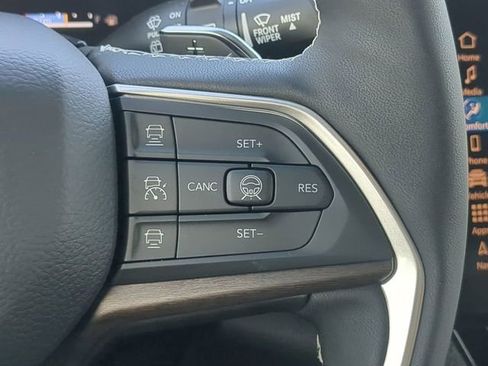 New 2026 Jeep Grand Cherokee Limited RWD image 33