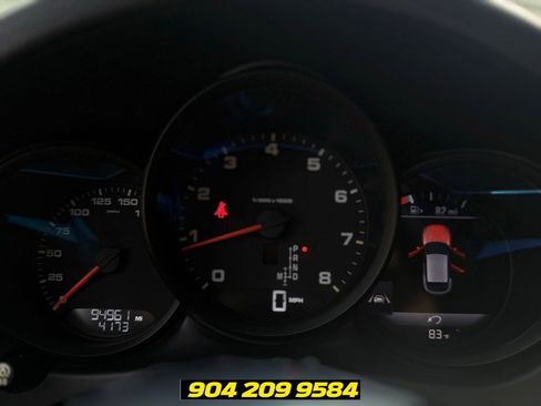 Used 2018 Porsche Macan AWD/4WD image 20