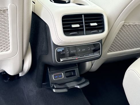 New 2026 Mercedes-Benz GLS 450 4MATIC image 15