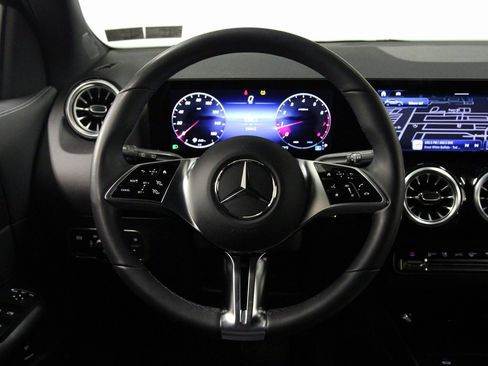 Certified 2025 Mercedes-Benz GLA 250 4MATIC image 14