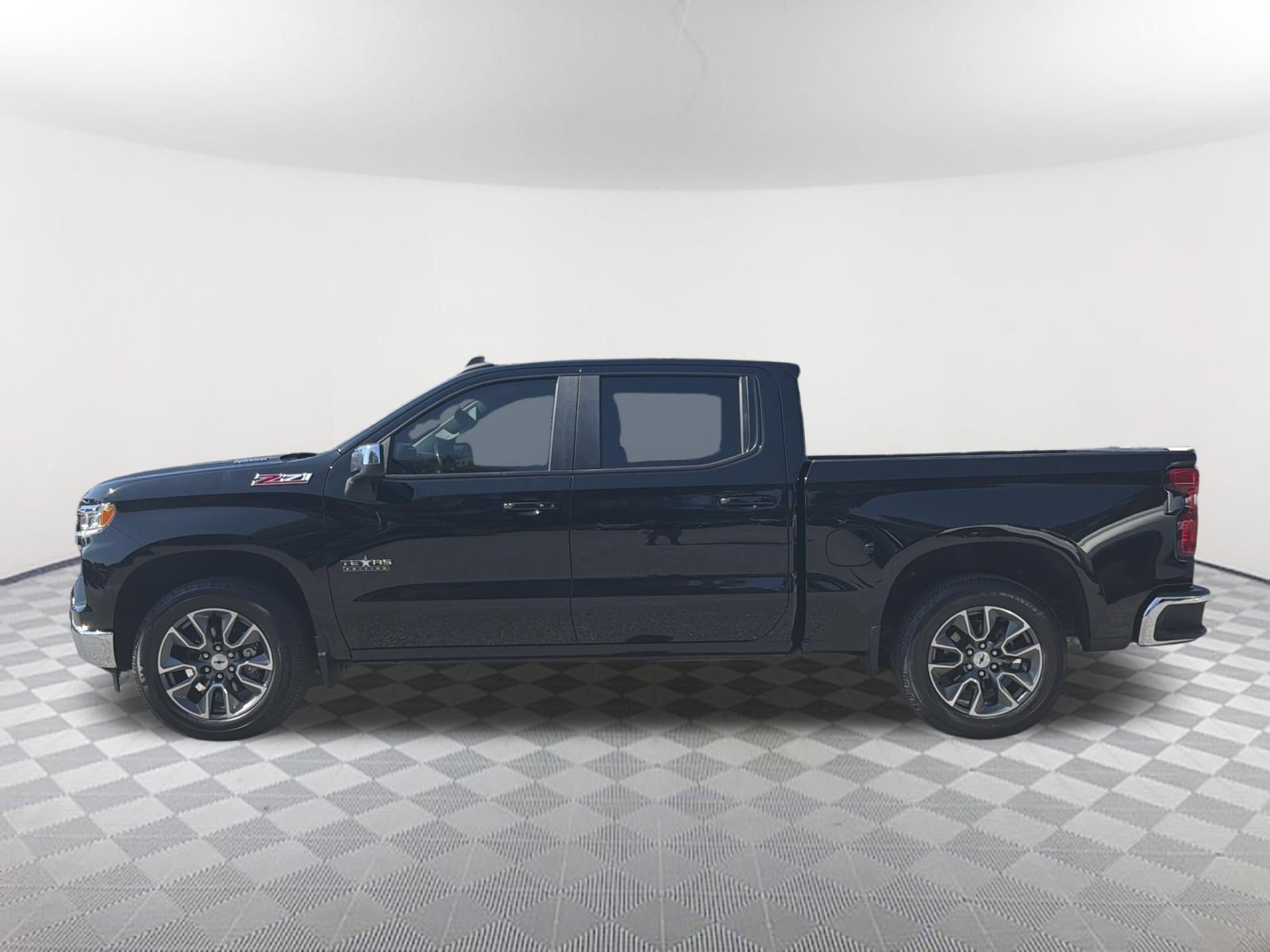 Certified 2022 Chevrolet Silverado 1500 LT AWD/4WD image 9