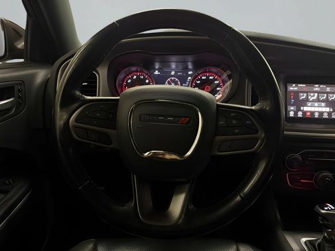 Used 2022 Dodge Charger SXT w/ Leather Interior Group RWD image 17