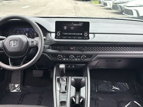 Used 2025 Honda Accord LX image 13