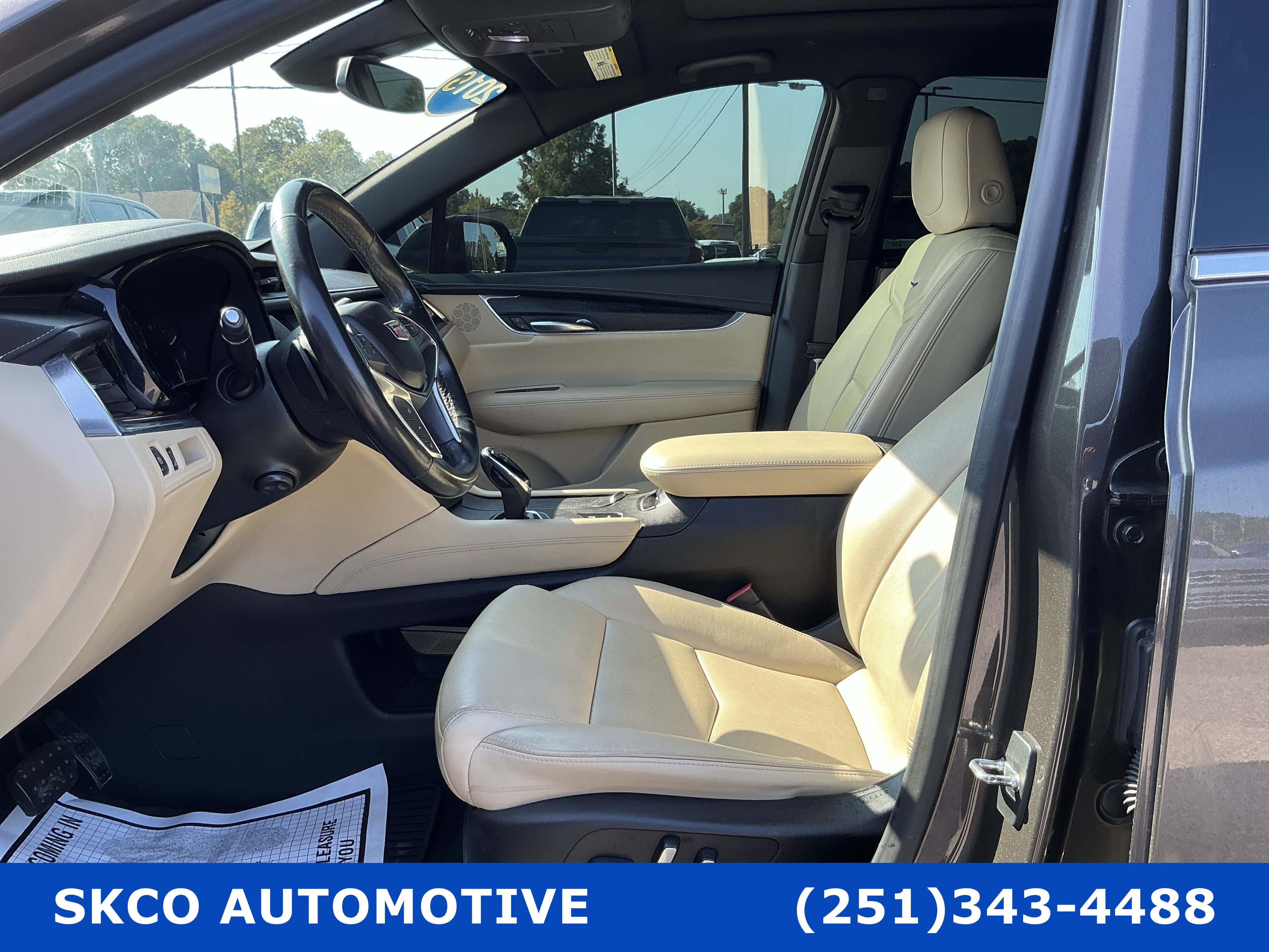 Used 2019 Cadillac XT5 Premium Luxury FWD image 11