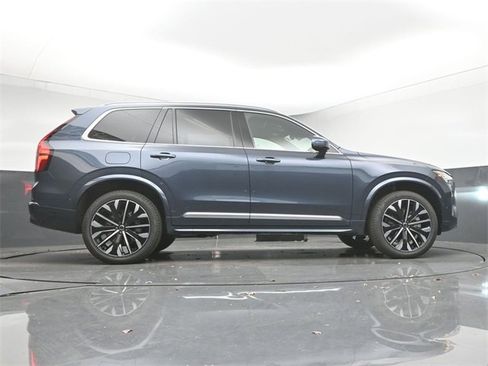 New 2026 Volvo XC90 B6 Plus w/ Protection Package Premier image 45