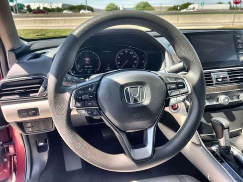 Used 2020 Honda Accord EX image 17