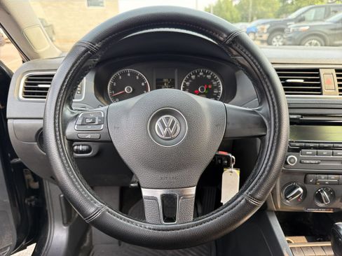 Used 2012 Volkswagen Jetta SE FWD image 20