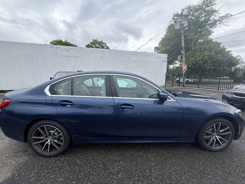 Certified 2022 BMW 330i xDrive Sedan w/ Driving Assistance Package AWD/4WD image 9