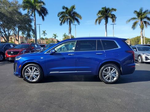 Certified 2023 Cadillac XT6 Premium Luxury image 2