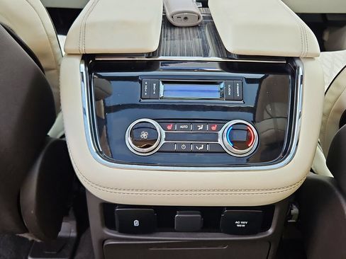Used 2021 Lincoln Navigator L Black Label w/ Cargo Convenience Package AWD/4WD image 36