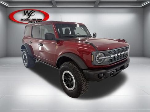 New 2026 Ford Bronco Badlands image 3