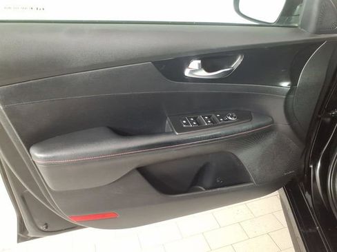 Used 2023 Kia Forte GT image 9