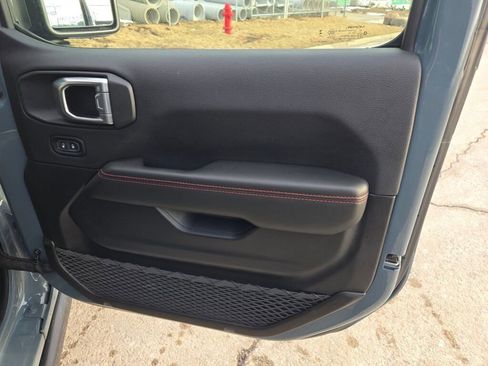 Certified 2024 Jeep Wrangler Unlimited Rubicon image 8