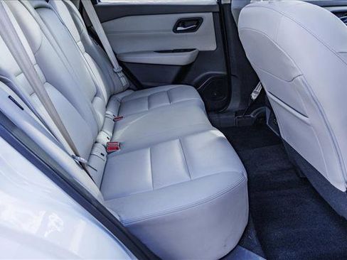 Used 2023 Nissan Rogue SL AWD/4WD image 26