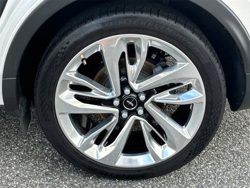 Used 2018 Lincoln MKX Black Label w/ Driver Assistance Package image 20