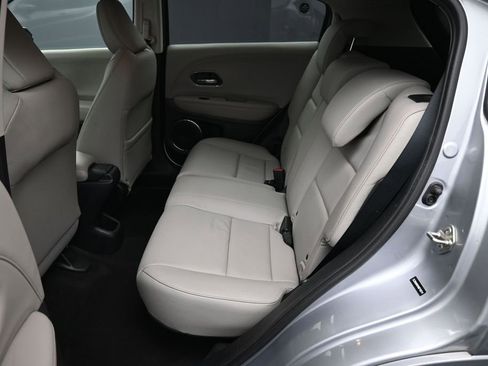 Certified 2019 Honda HR-V Touring image 21
